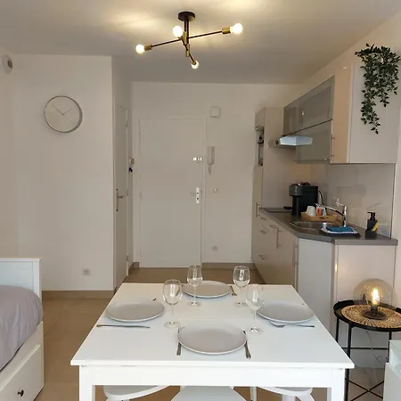 Appartement T2 Au Calme, Proche Des Plages, Climatise Et Parking Prive Cagnes-sur-Mer